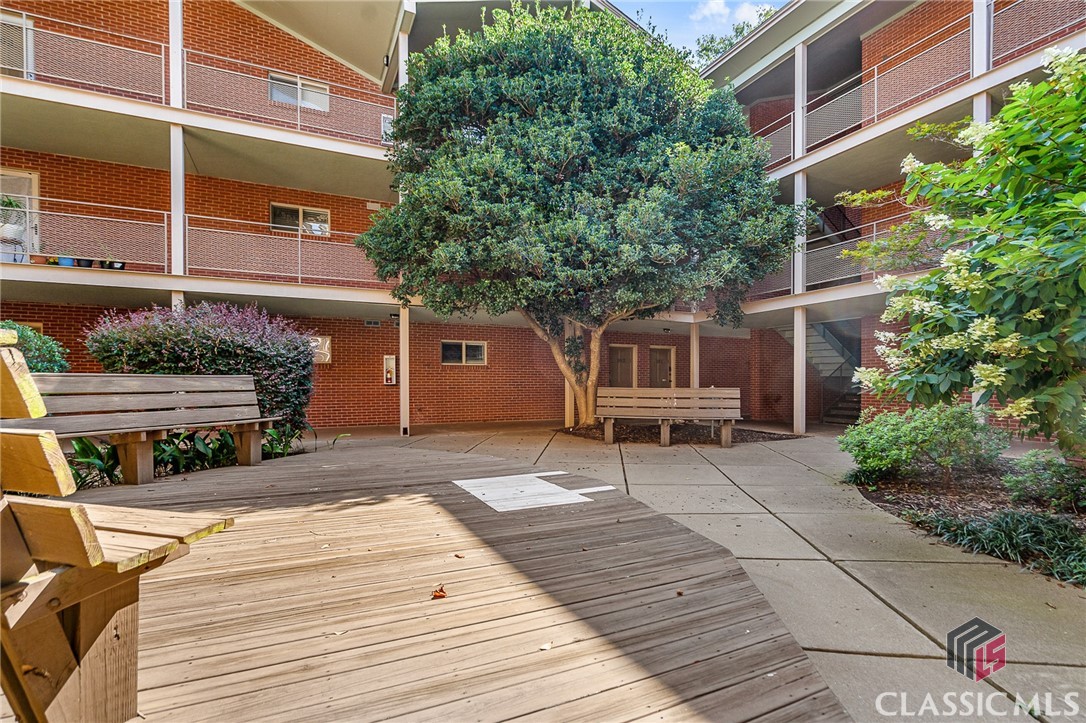 250 Little Street #A101