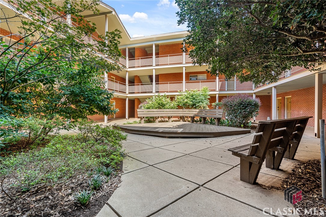 250 Little Street #A101