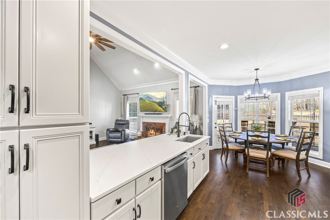 1111 Timarron Trail