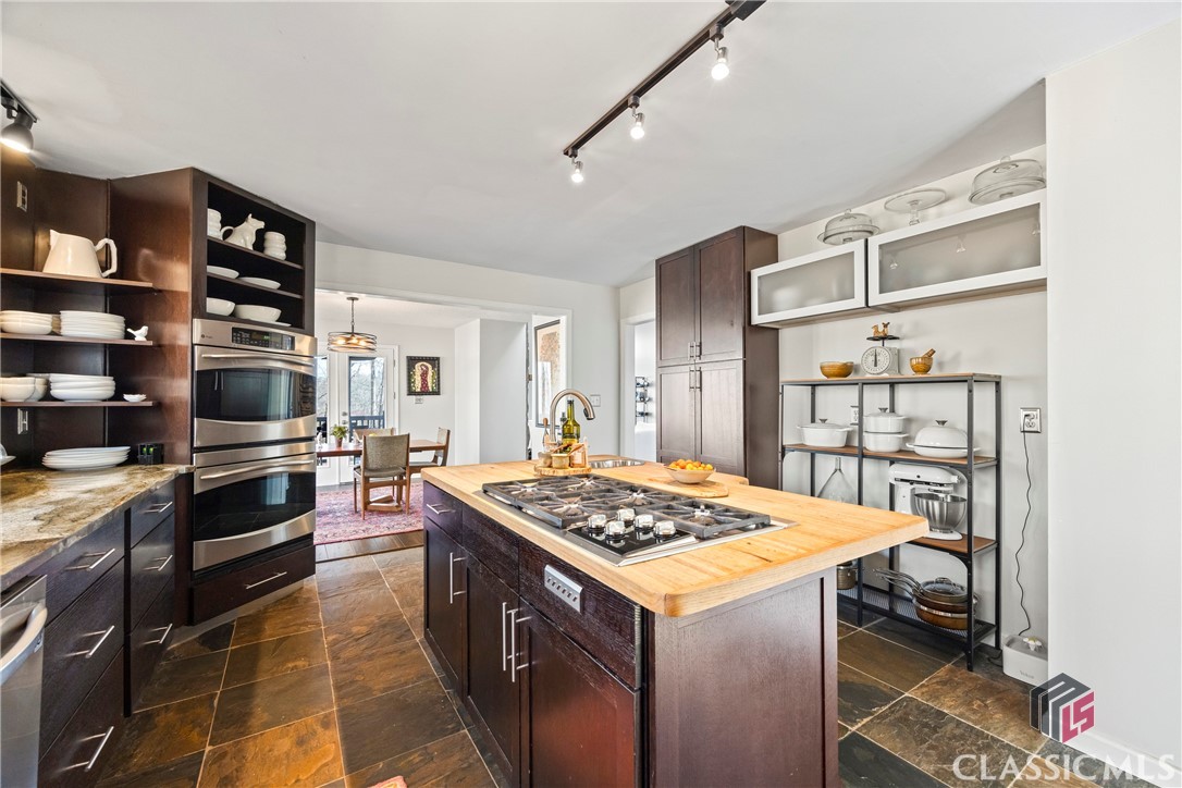 58 Hawks Ridge Road