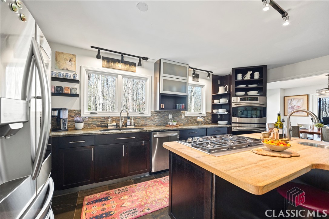 58 Hawks Ridge Road