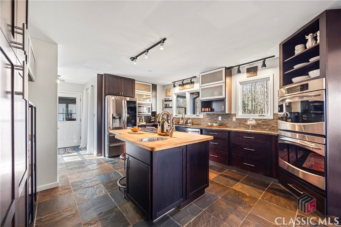 58 Hawks Ridge Road