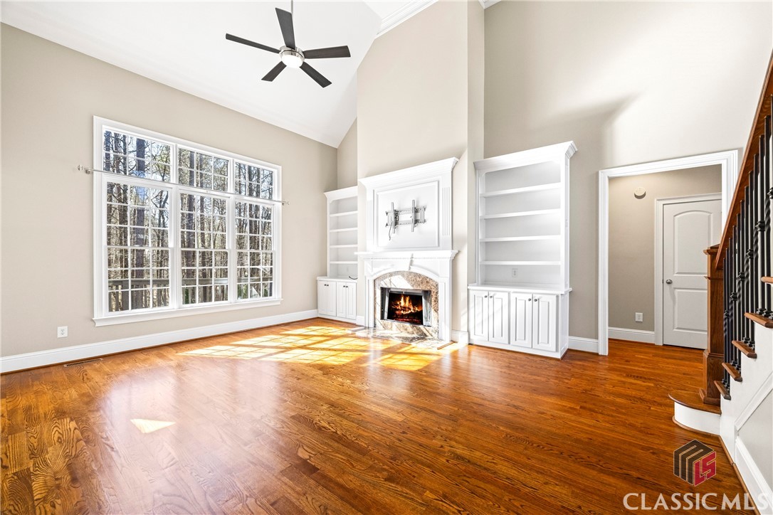 1071 Ridgeview Lane