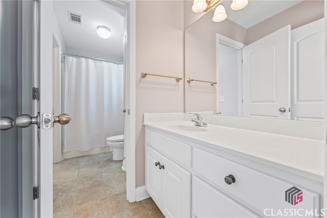 1071 Ridgeview Lane