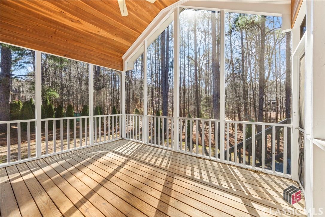 1071 Ridgeview Lane