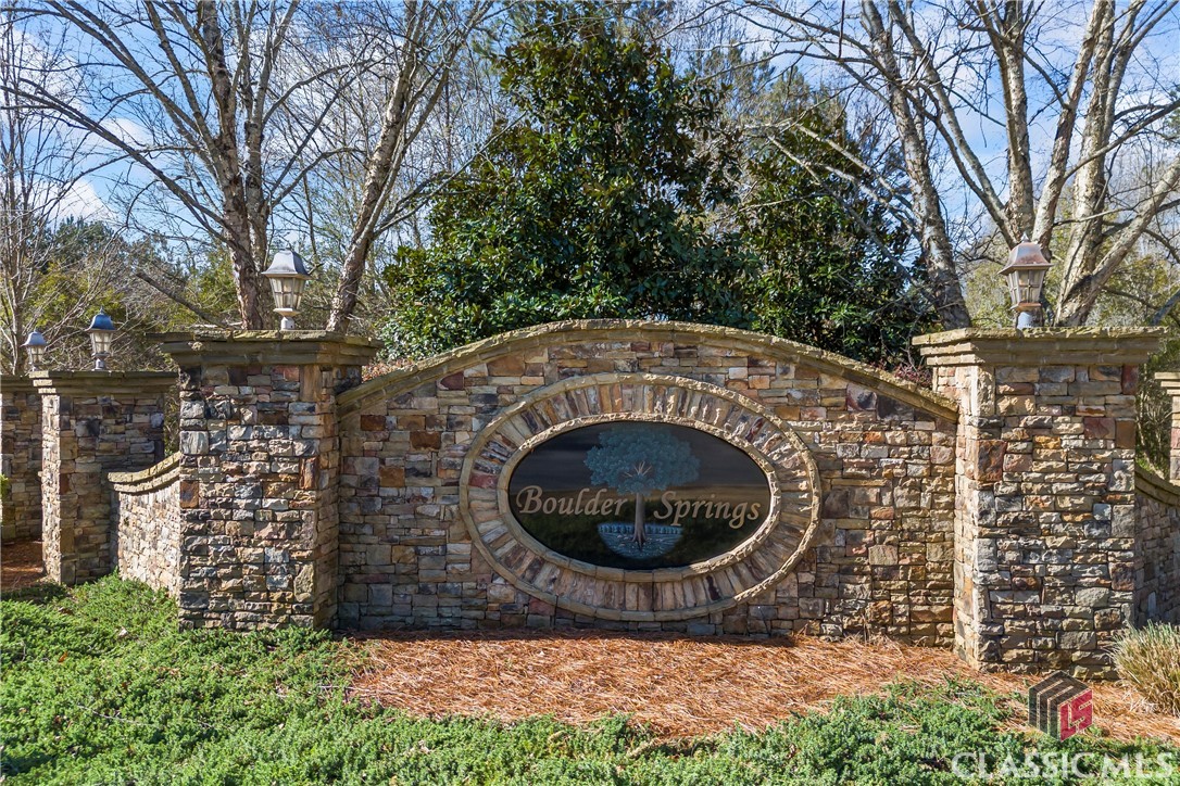 1071 Ridgeview Lane