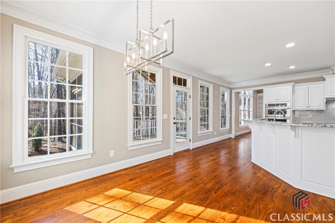 1071 Ridgeview Lane