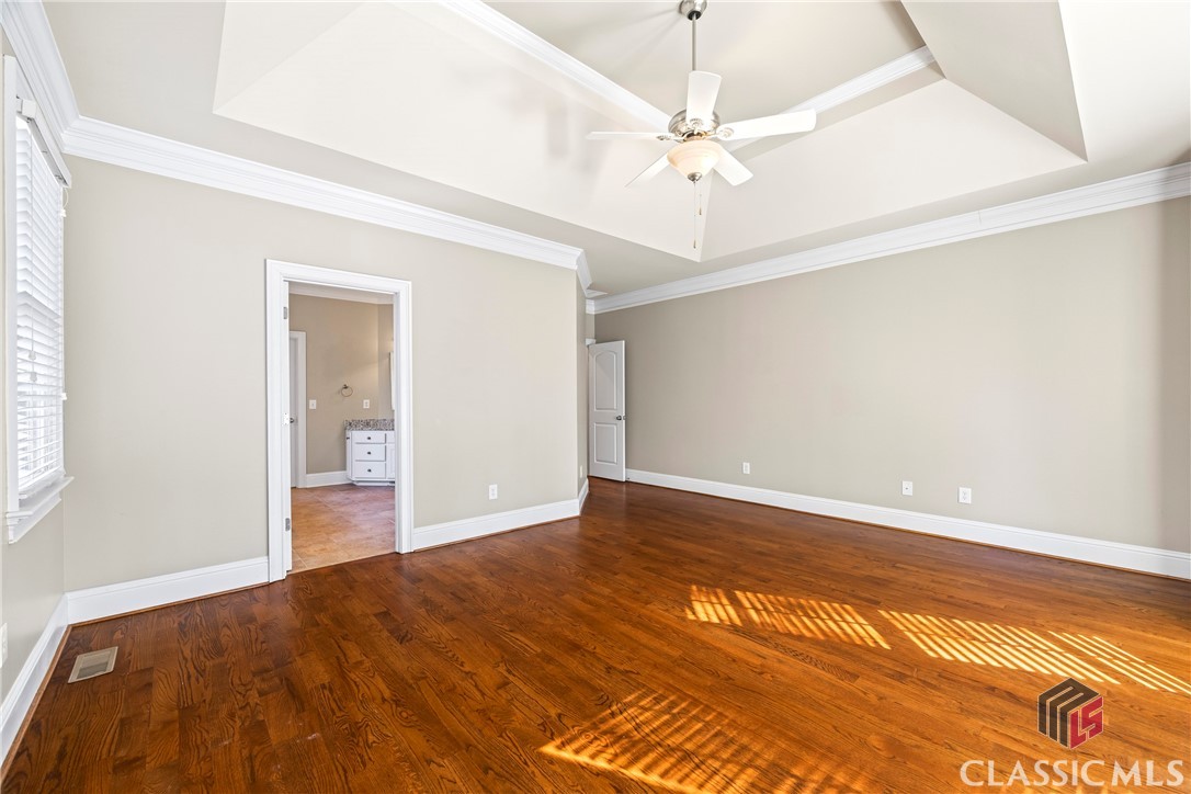 1071 Ridgeview Lane