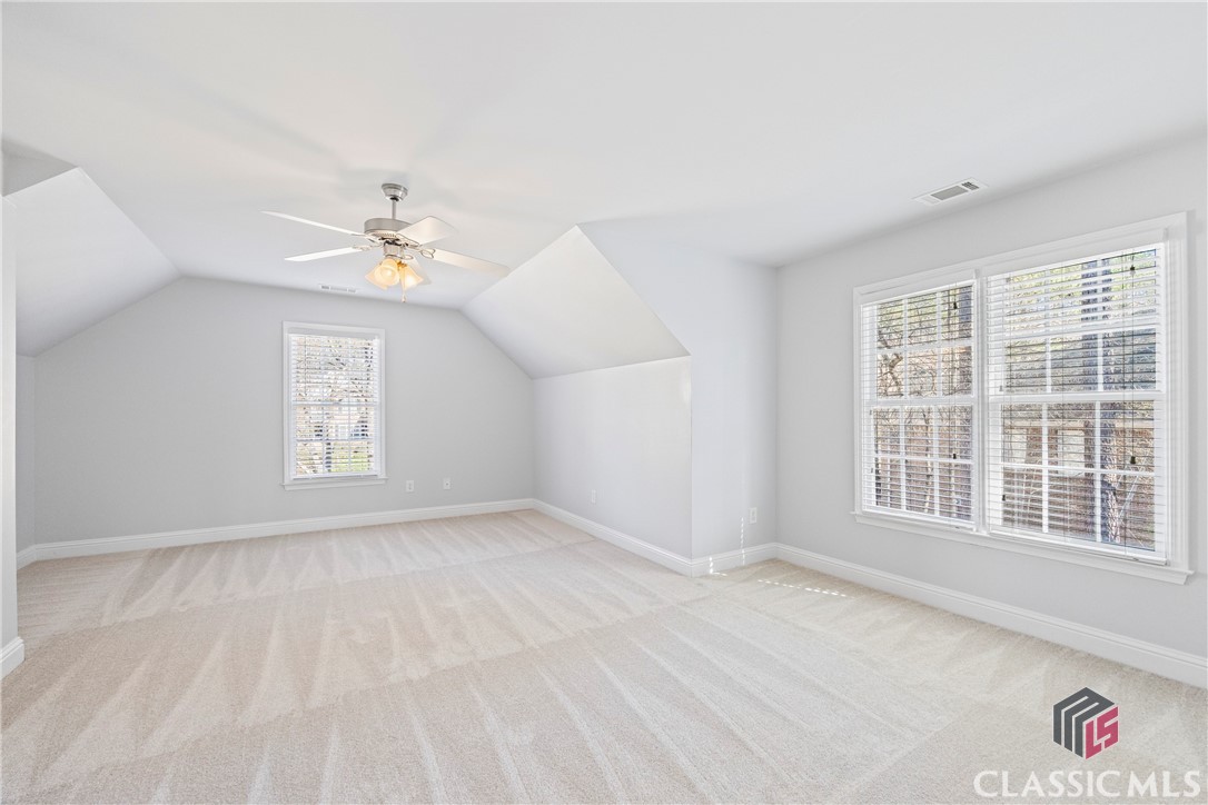 1071 Ridgeview Lane