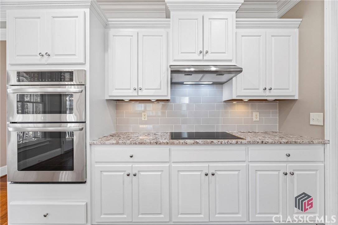 1071 Ridgeview Lane