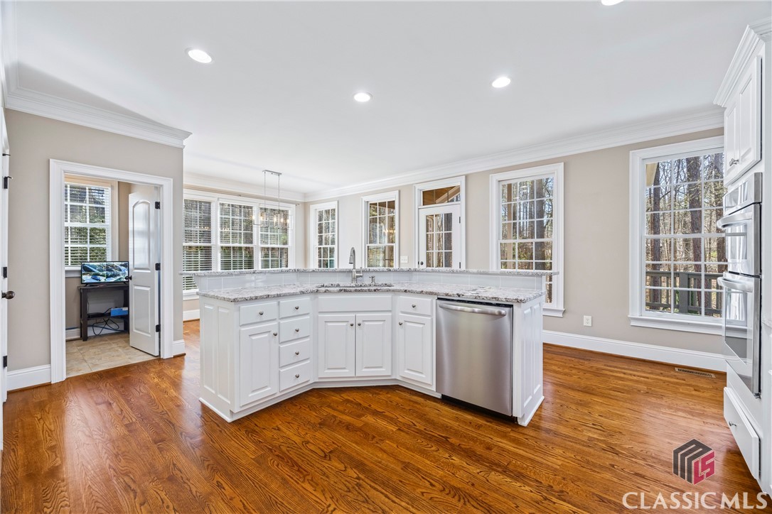 1071 Ridgeview Lane