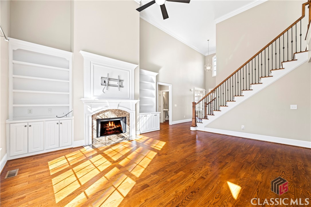 1071 Ridgeview Lane