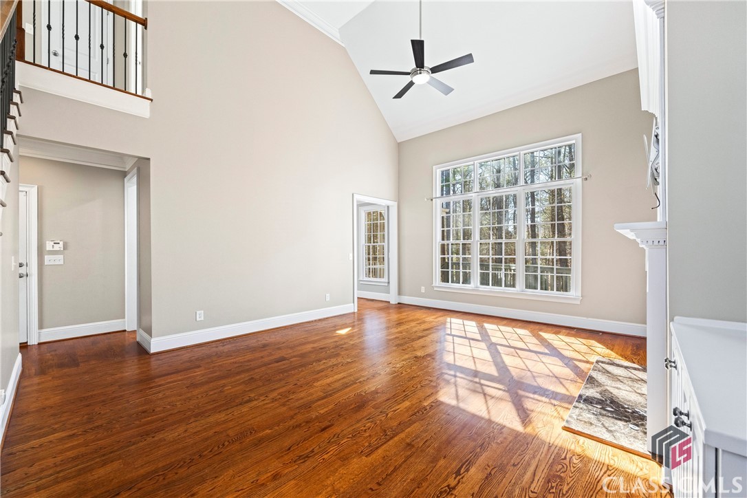 1071 Ridgeview Lane