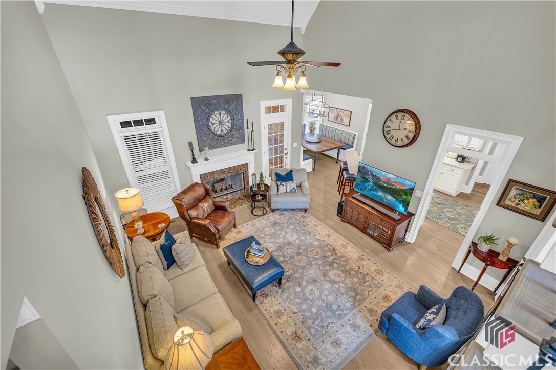 1141 Crabapple Circle