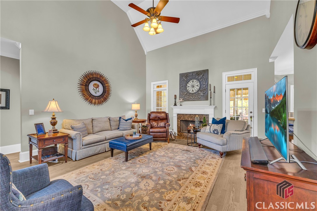 1141 Crabapple Circle