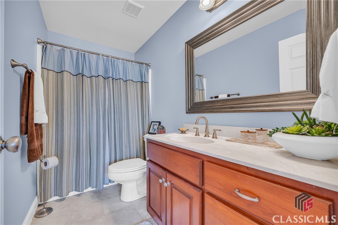 1141 Crabapple Circle