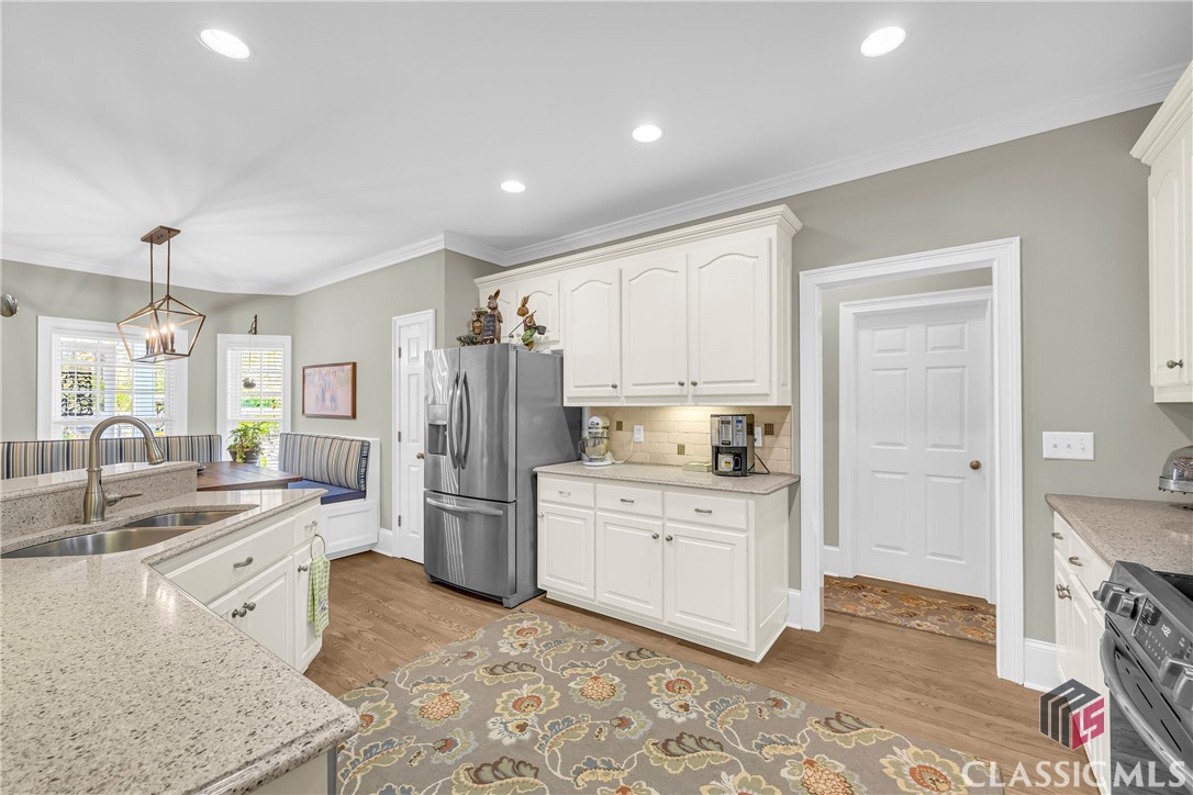 1141 Crabapple Circle