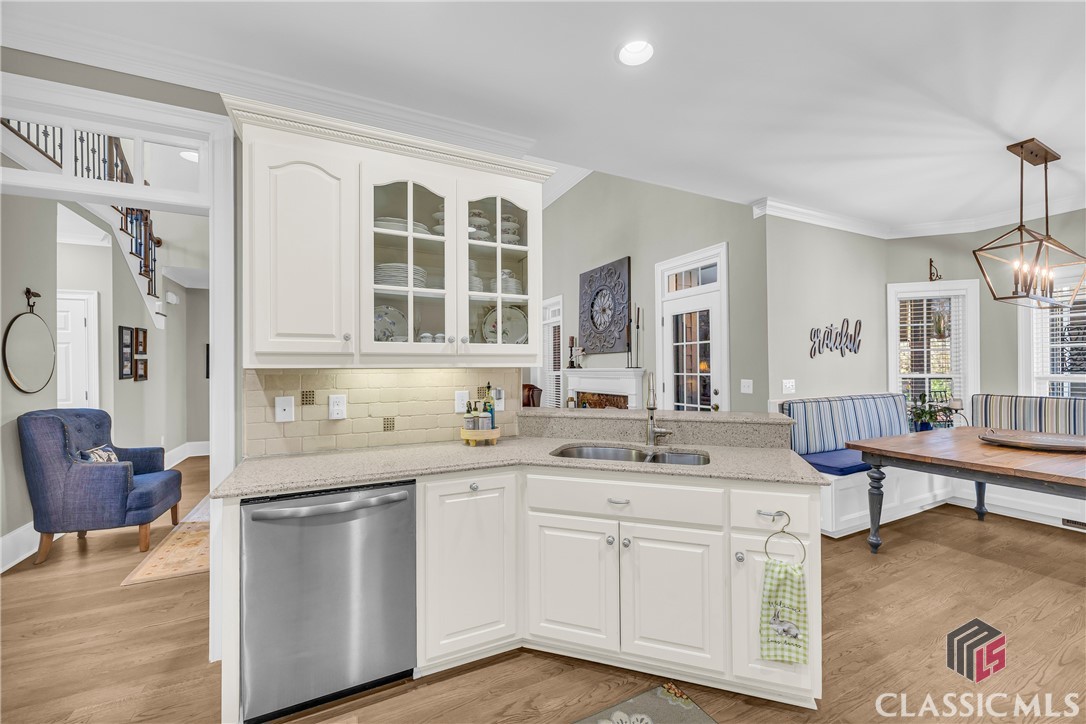 1141 Crabapple Circle