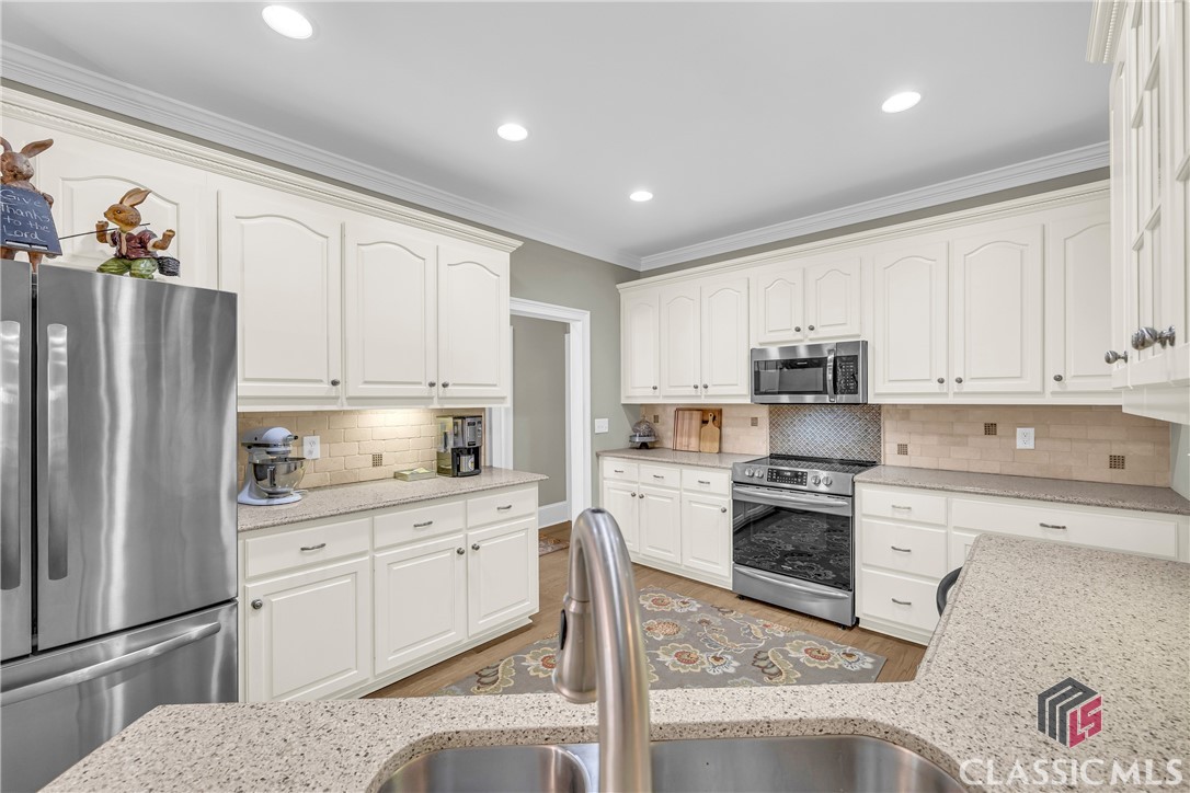 1141 Crabapple Circle