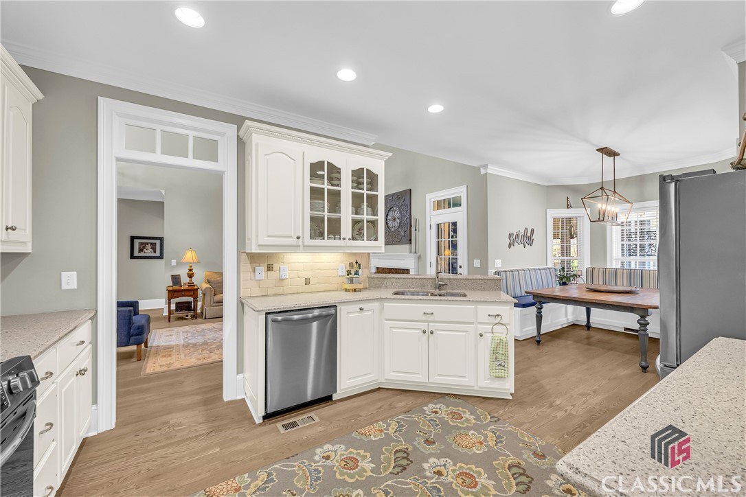 1141 Crabapple Circle