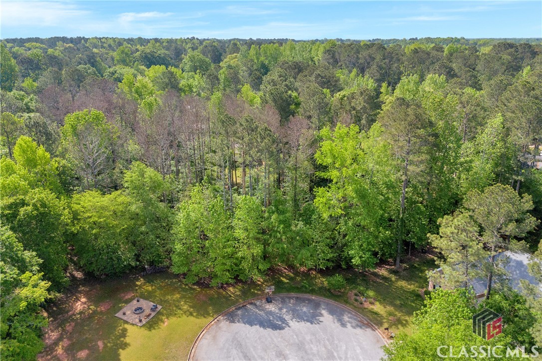 215 Little Cove Court