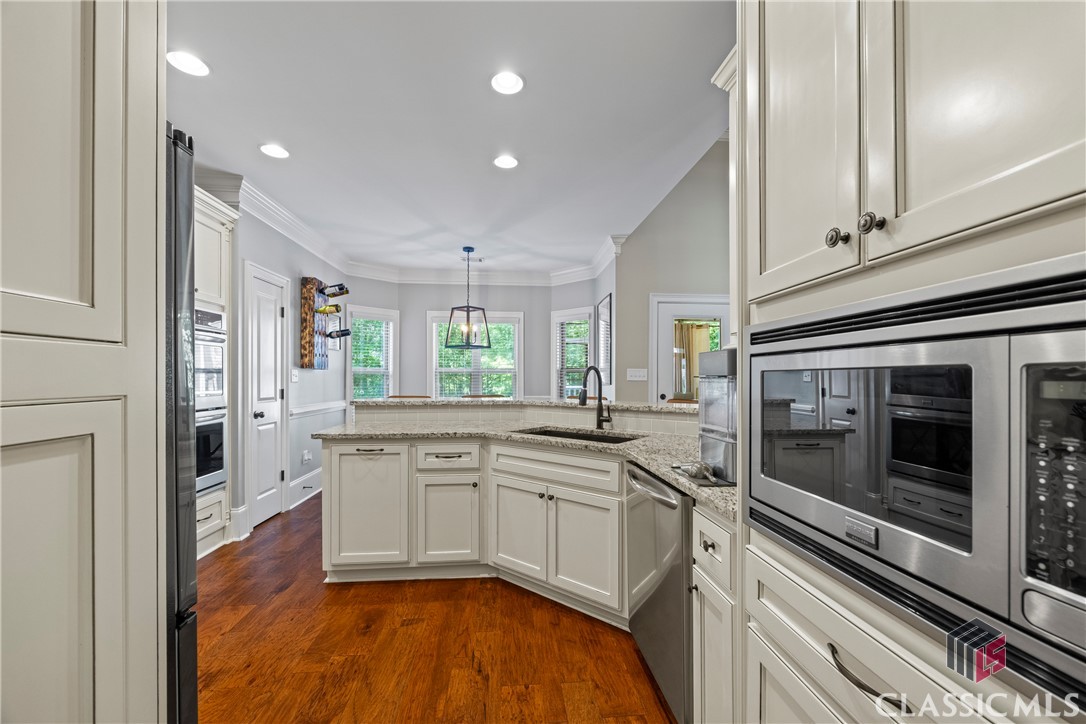 1561 Turtle Pond Drive