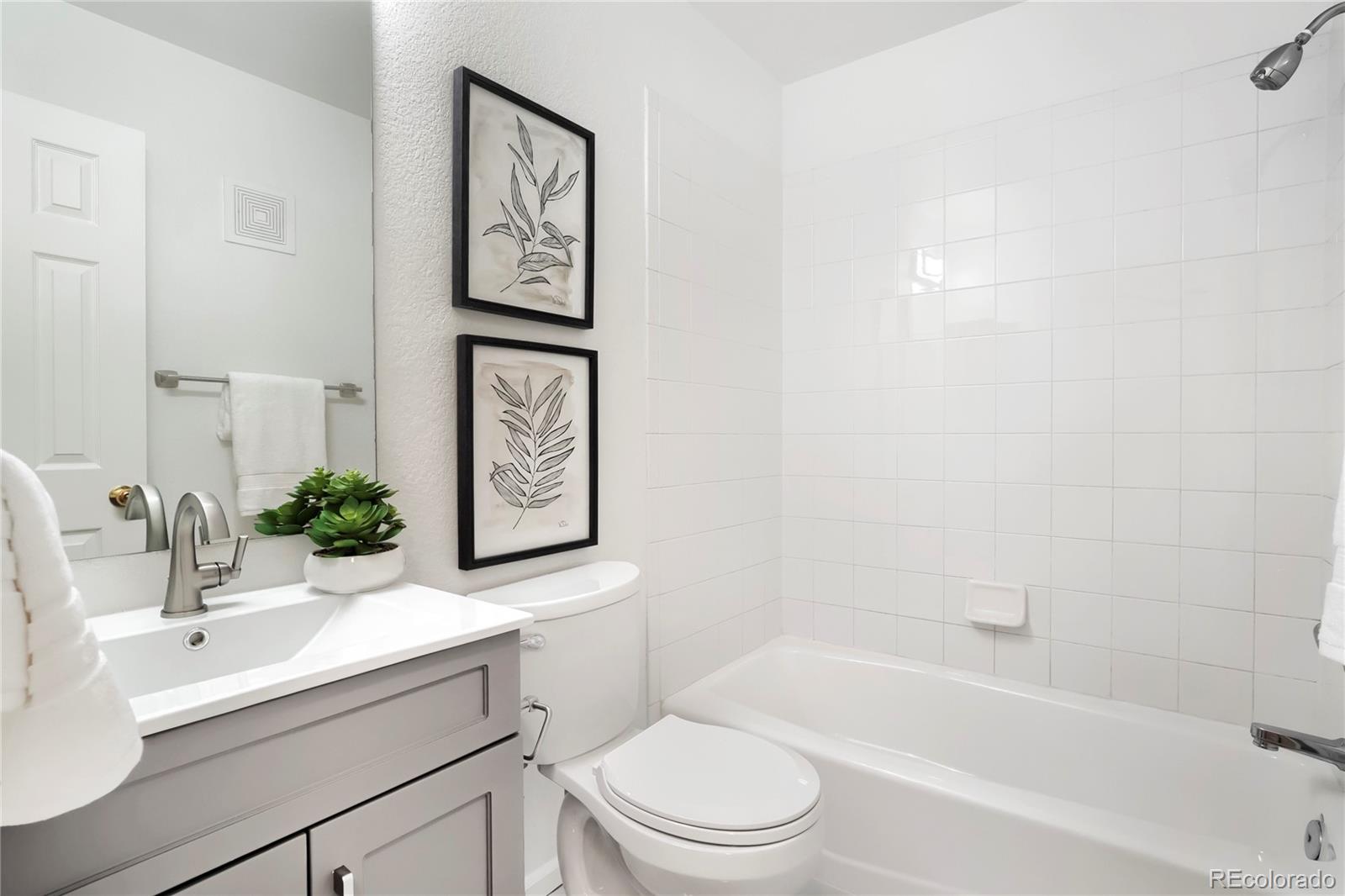 1880 S Cole Street Unit: B3