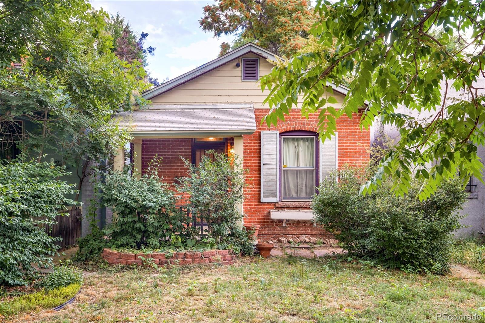 1838 Race Street