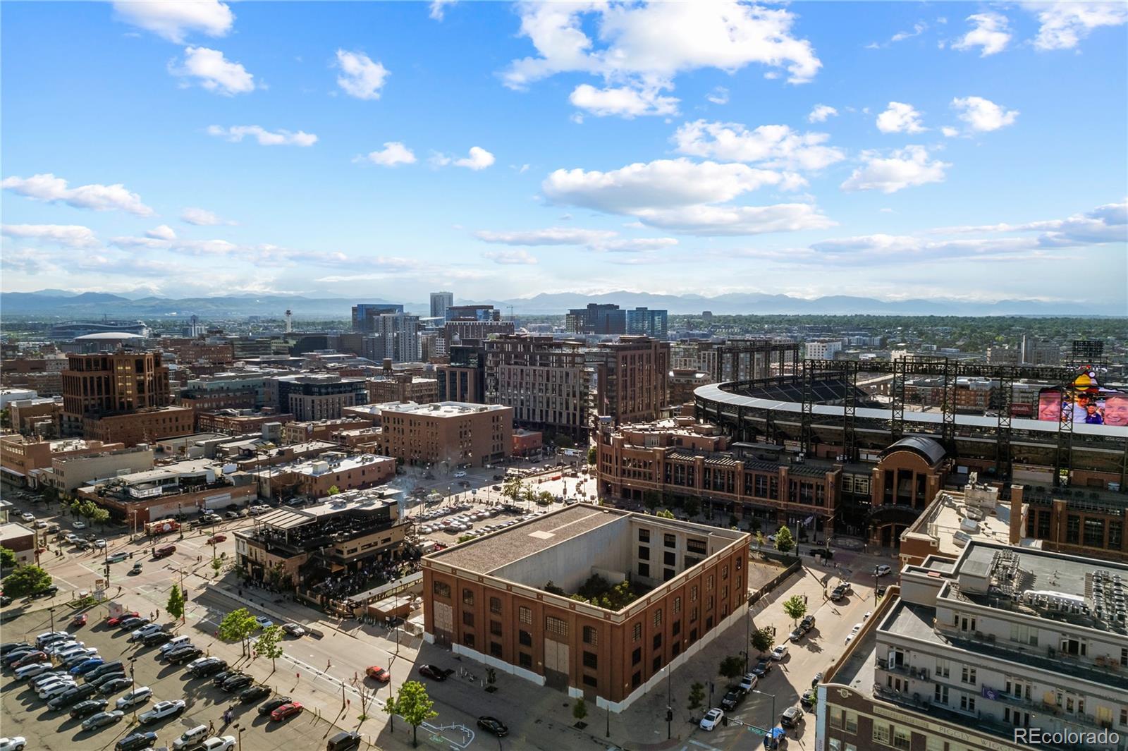 2101 Larimer Street Unit: 301