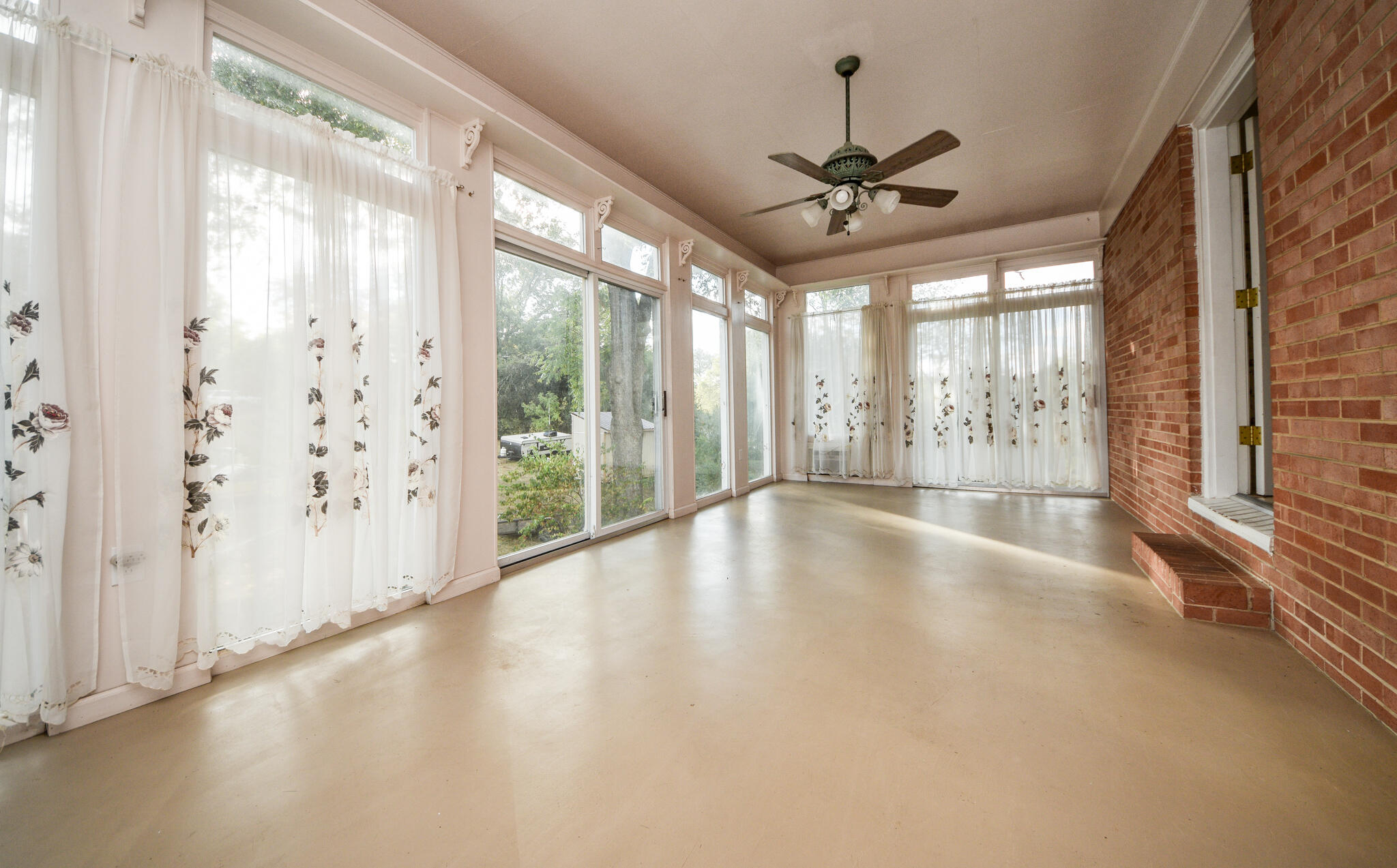 2325 NW Harris Circle Circle