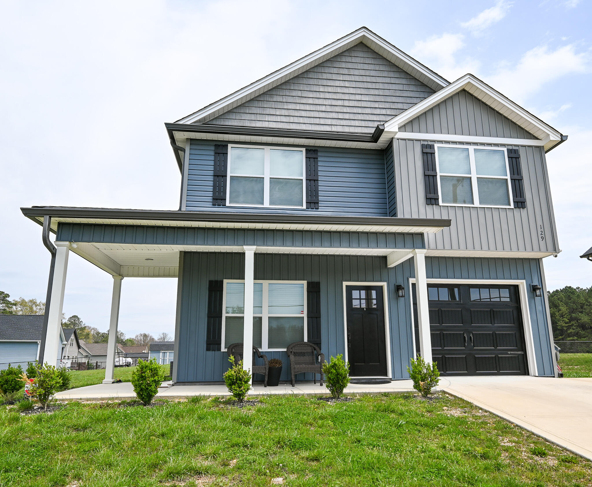 129 SE Trewhitt Drive Se Drive