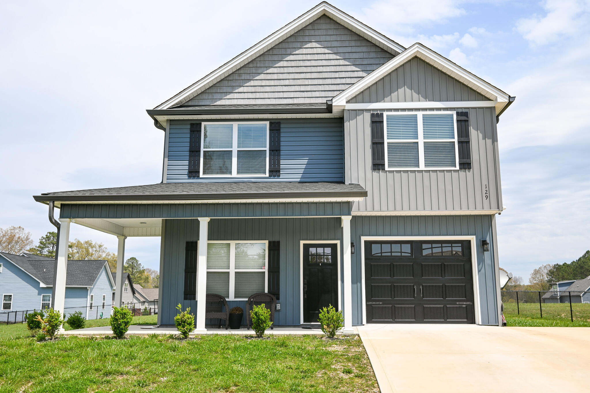 129 SE Trewhitt Drive Se Drive