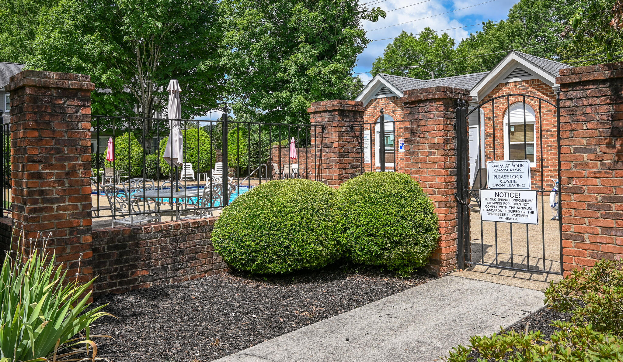 15 NE Acorn Lane Ne Lane