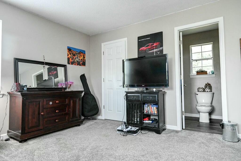 212 Ashlin Woods Drive NE