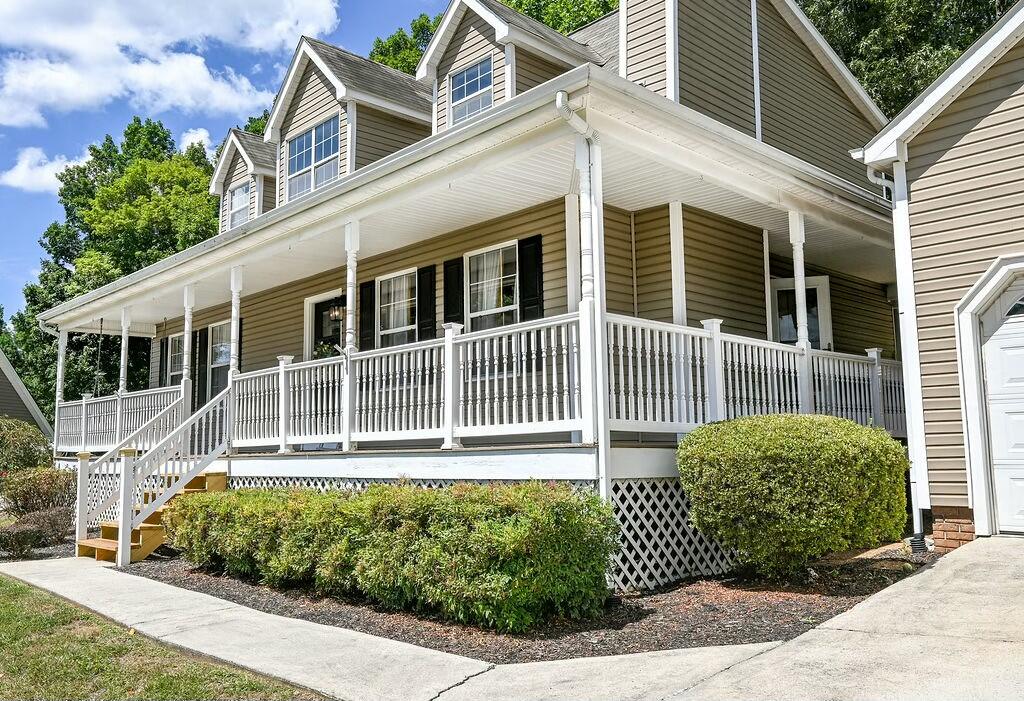 212 Ashlin Woods Drive NE