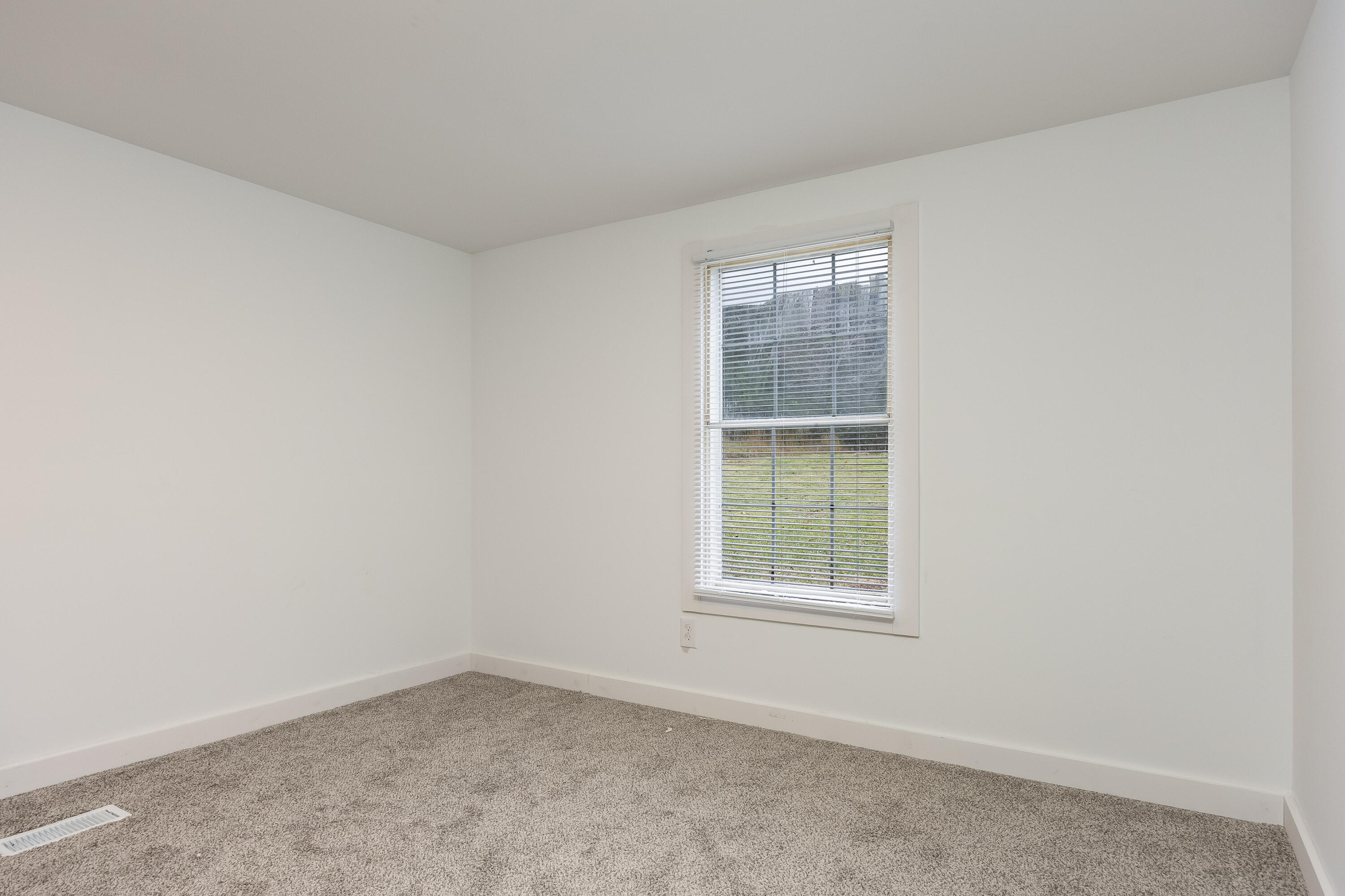 983 Mcclure Road SE