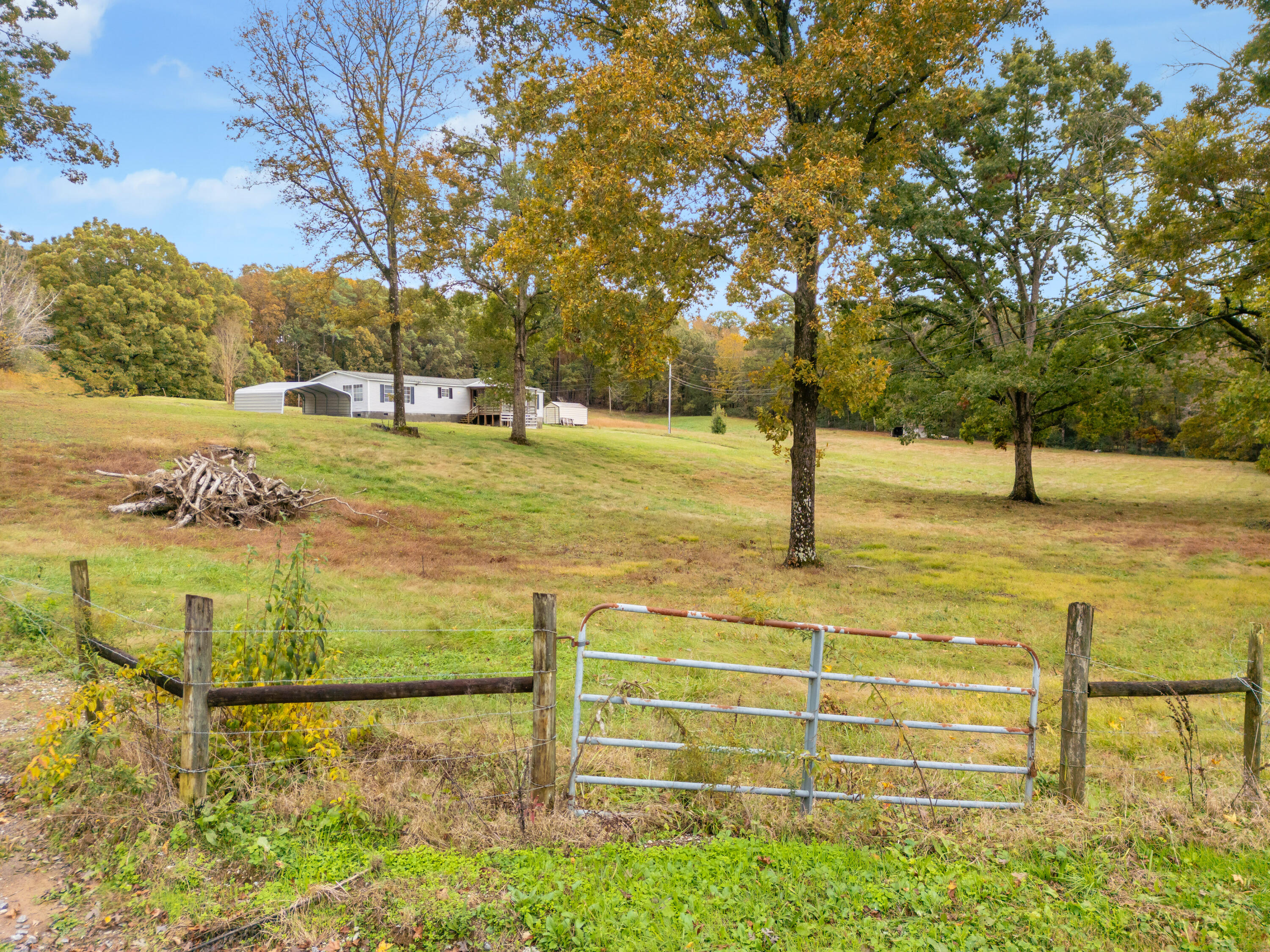 983 Mcclure Road SE