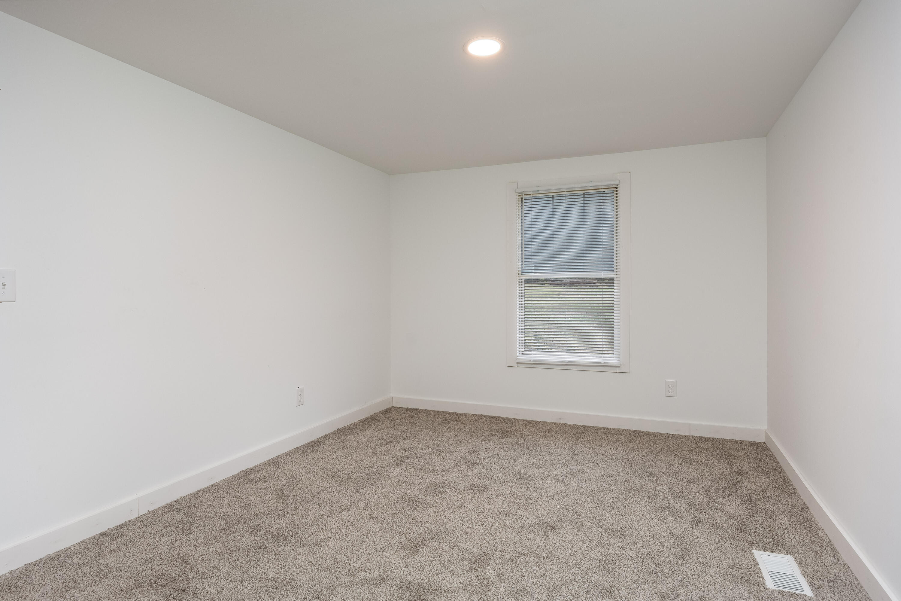 983 Mcclure Road SE