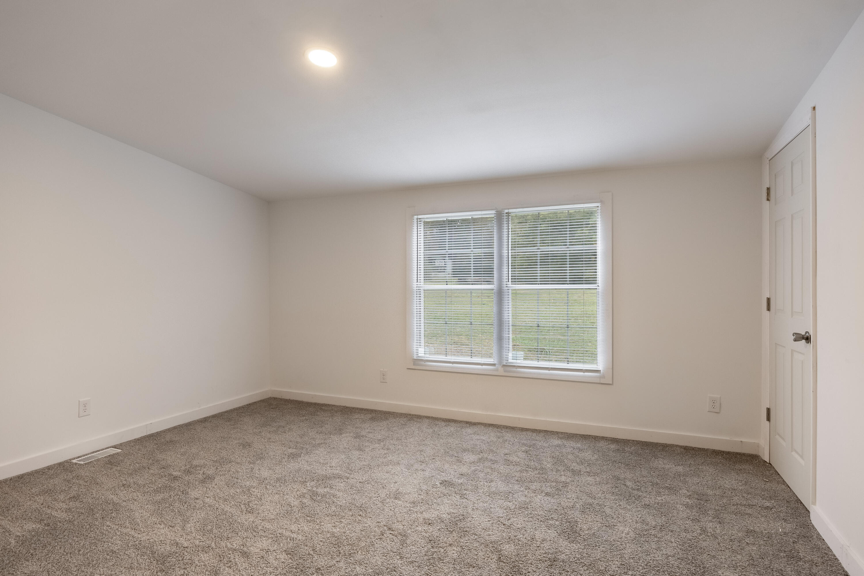 983 Mcclure Road SE