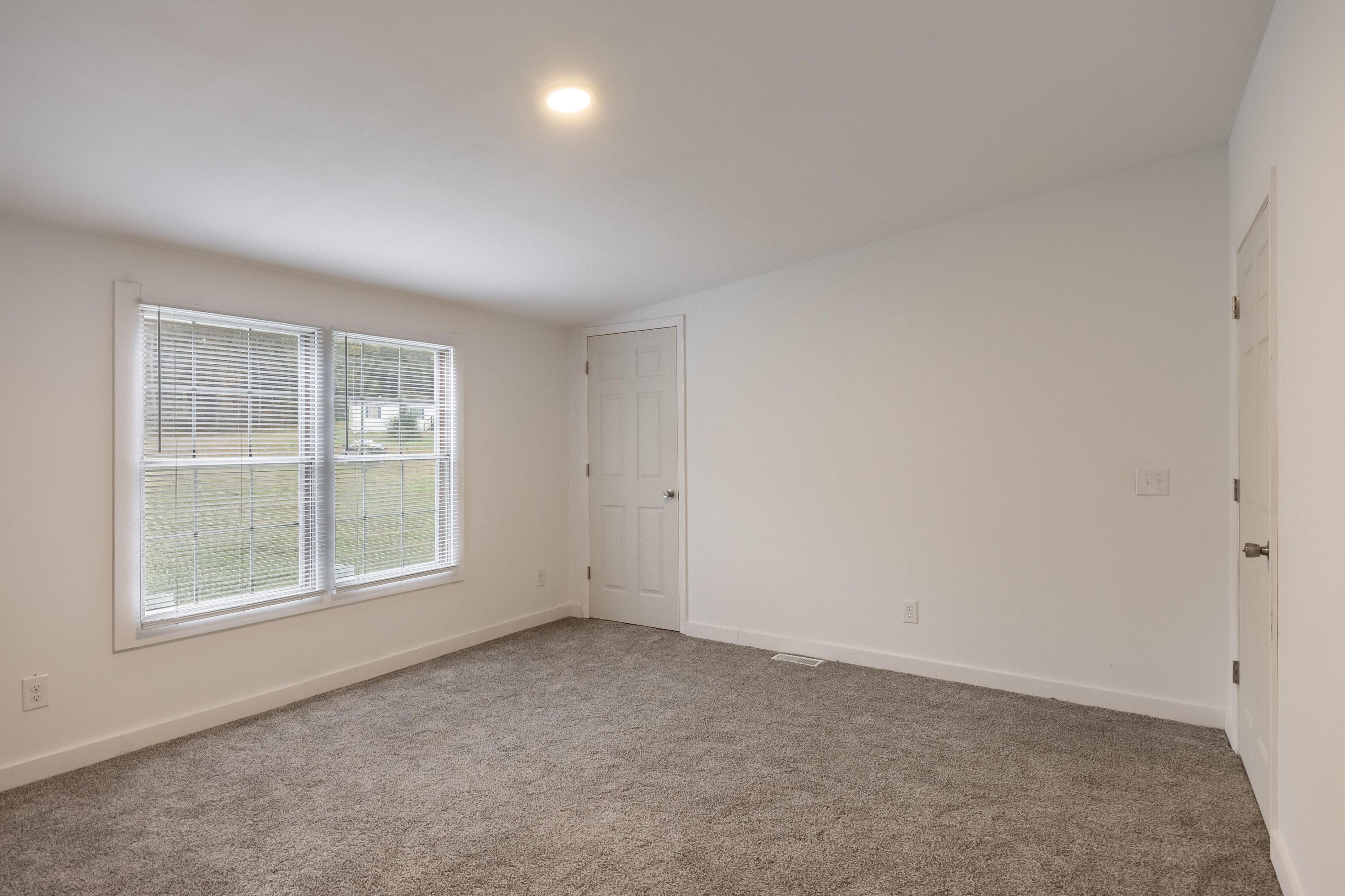 983 Mcclure Road SE