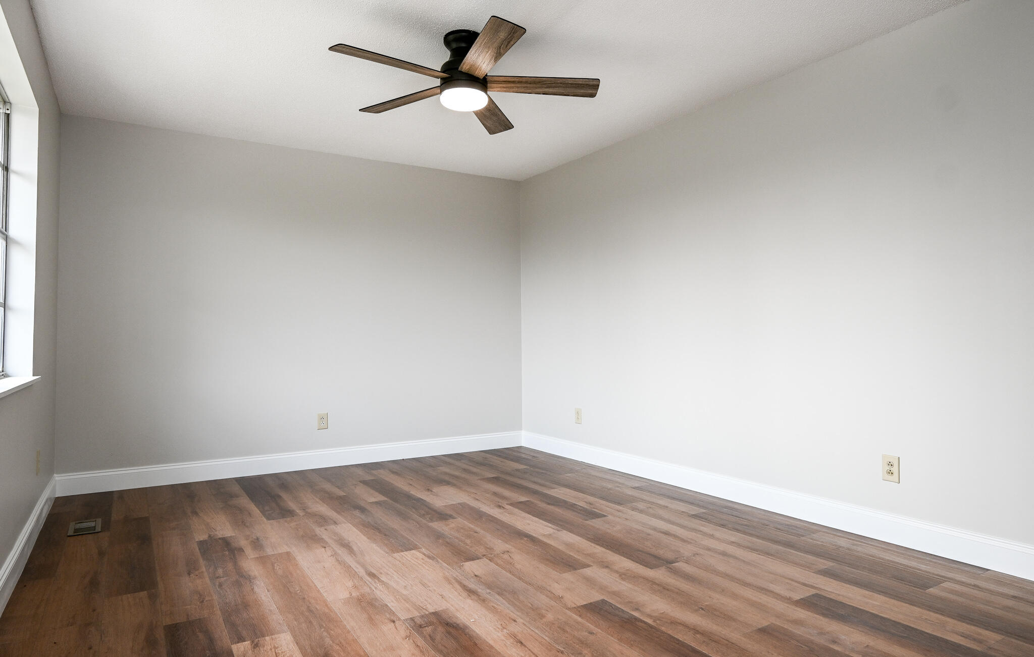 2089 Charlotte Drive NE