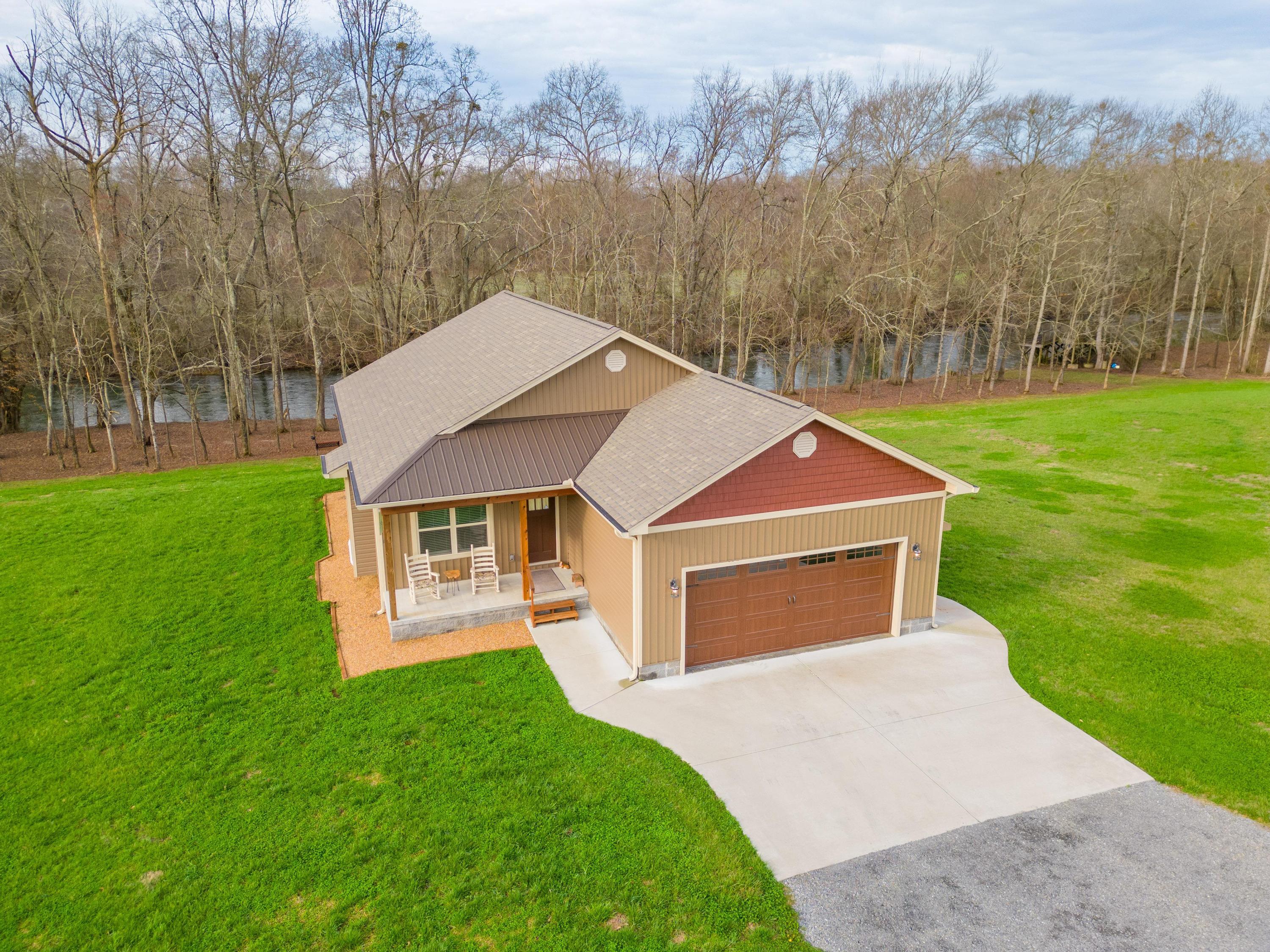 1832 Highway 64
