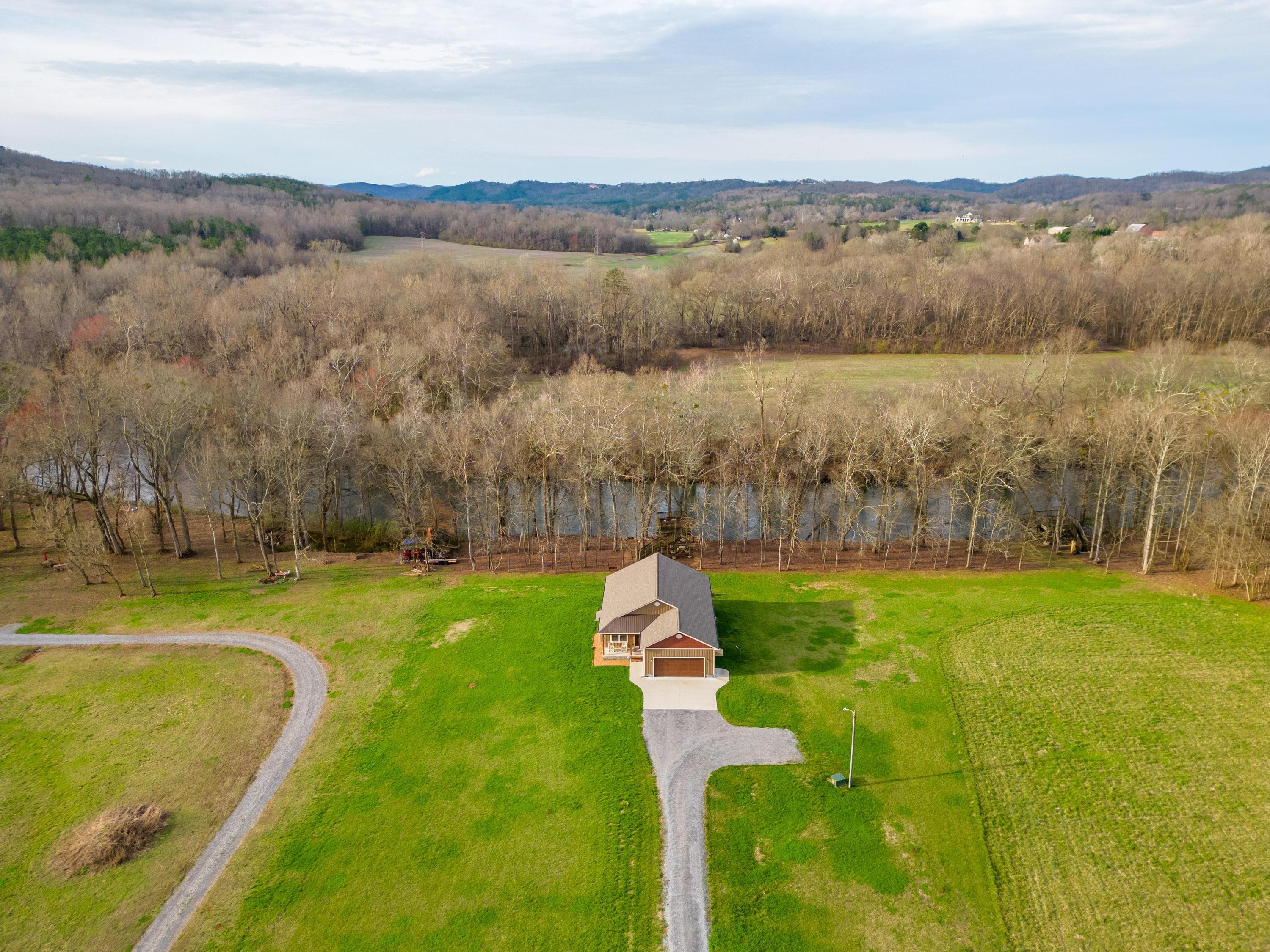 1832 Highway 64