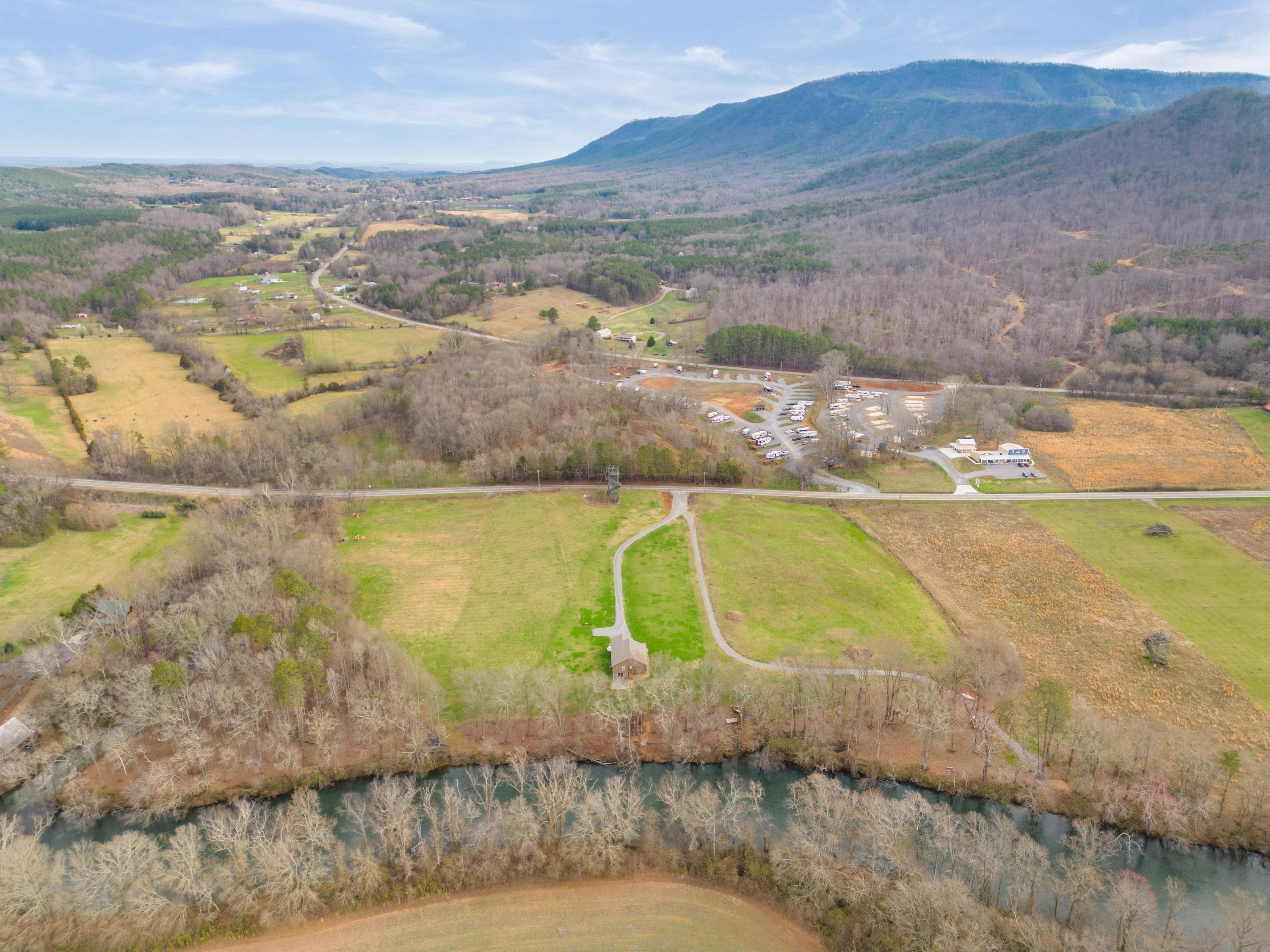 1832 Highway 64