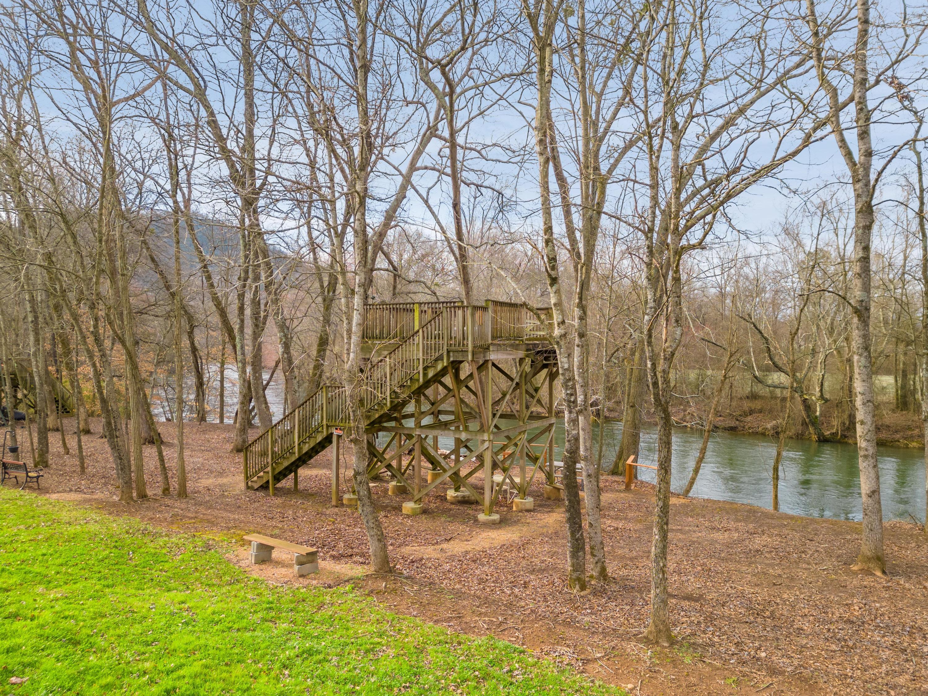 1832 Highway 64