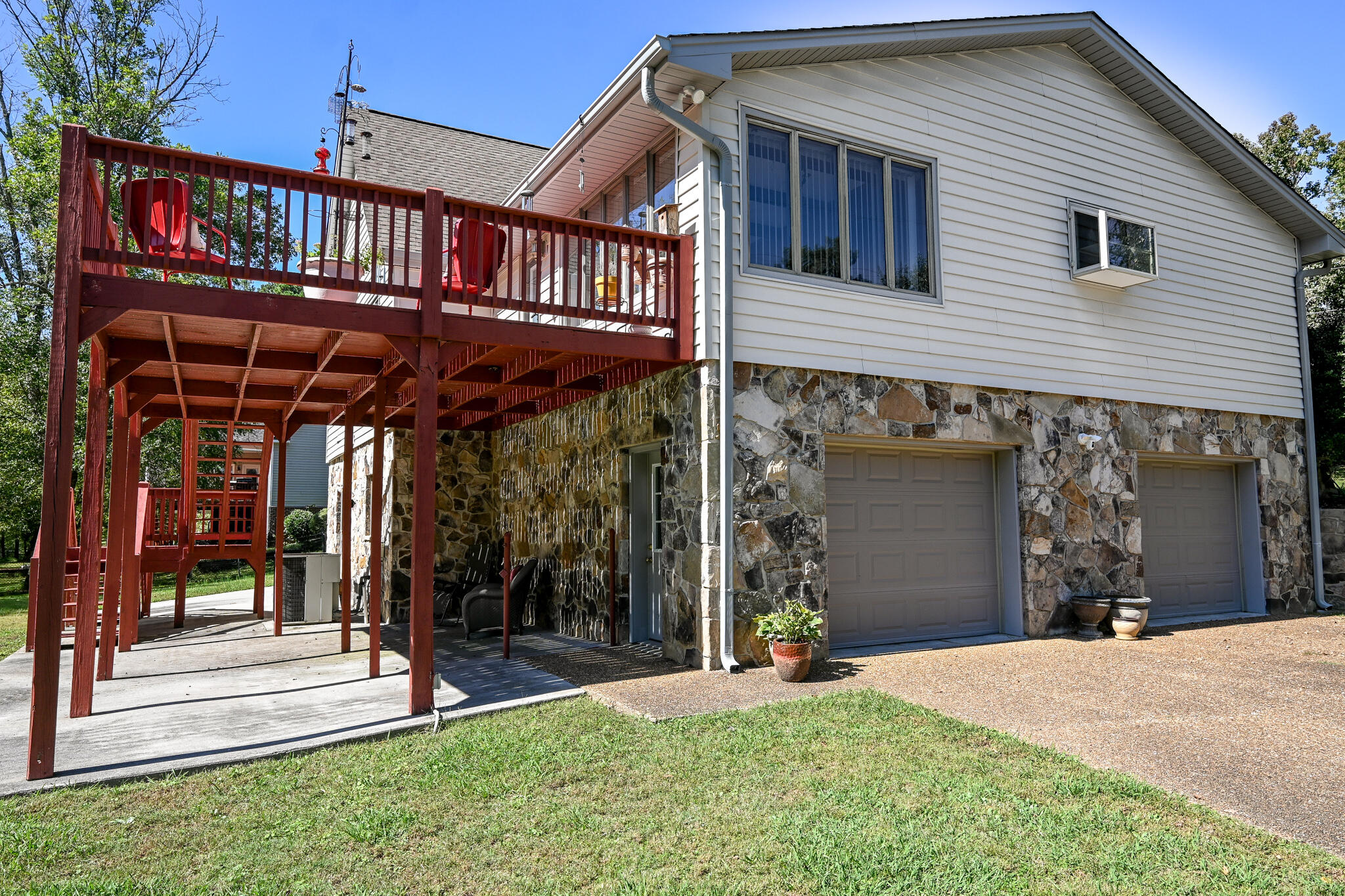 361 King Den Drive Drive