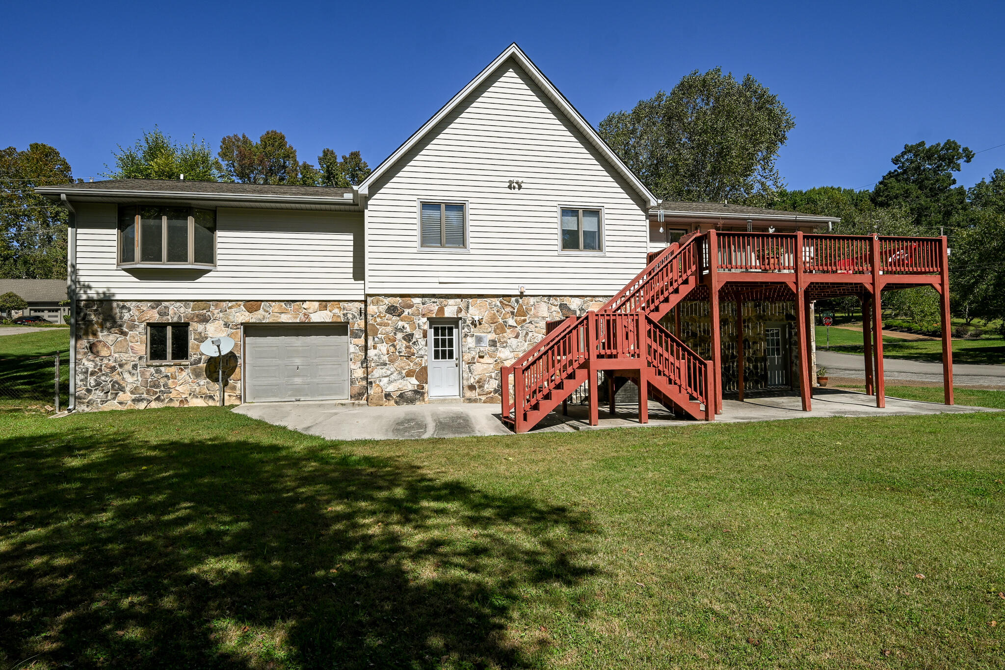 361 King Den Drive Drive