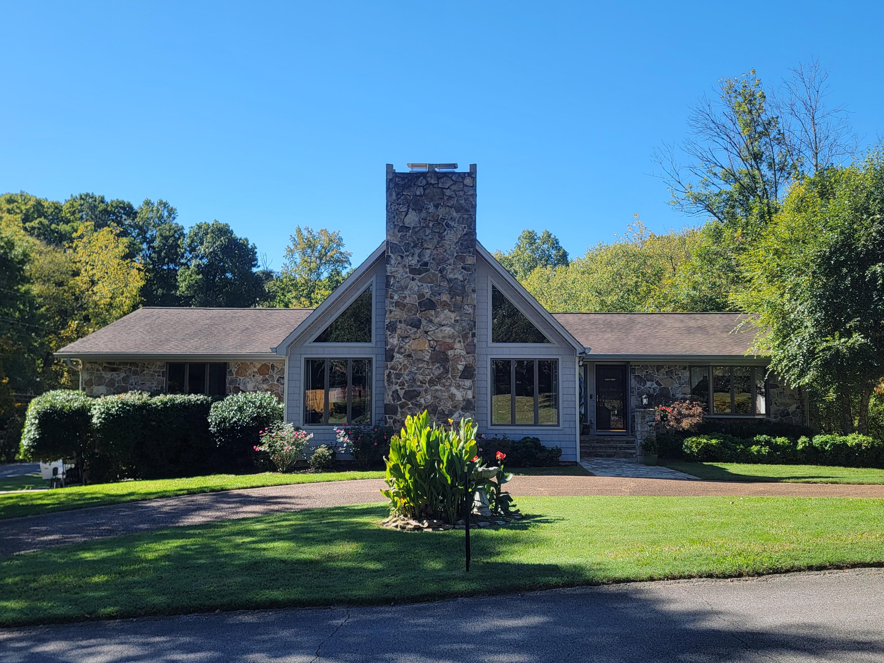 361 King Den Drive Drive