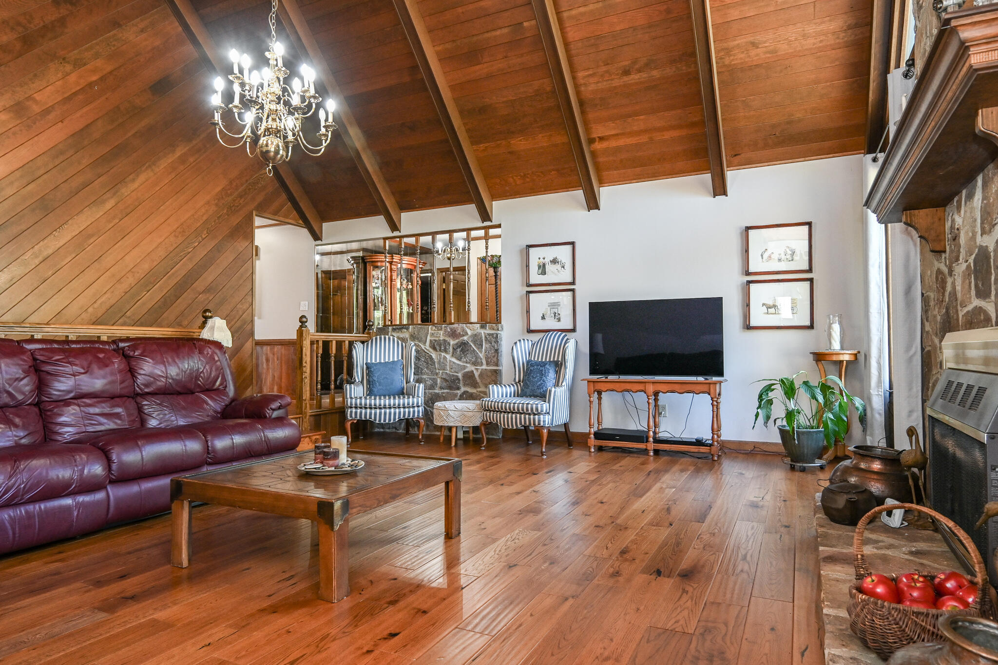361 King Den Drive Drive