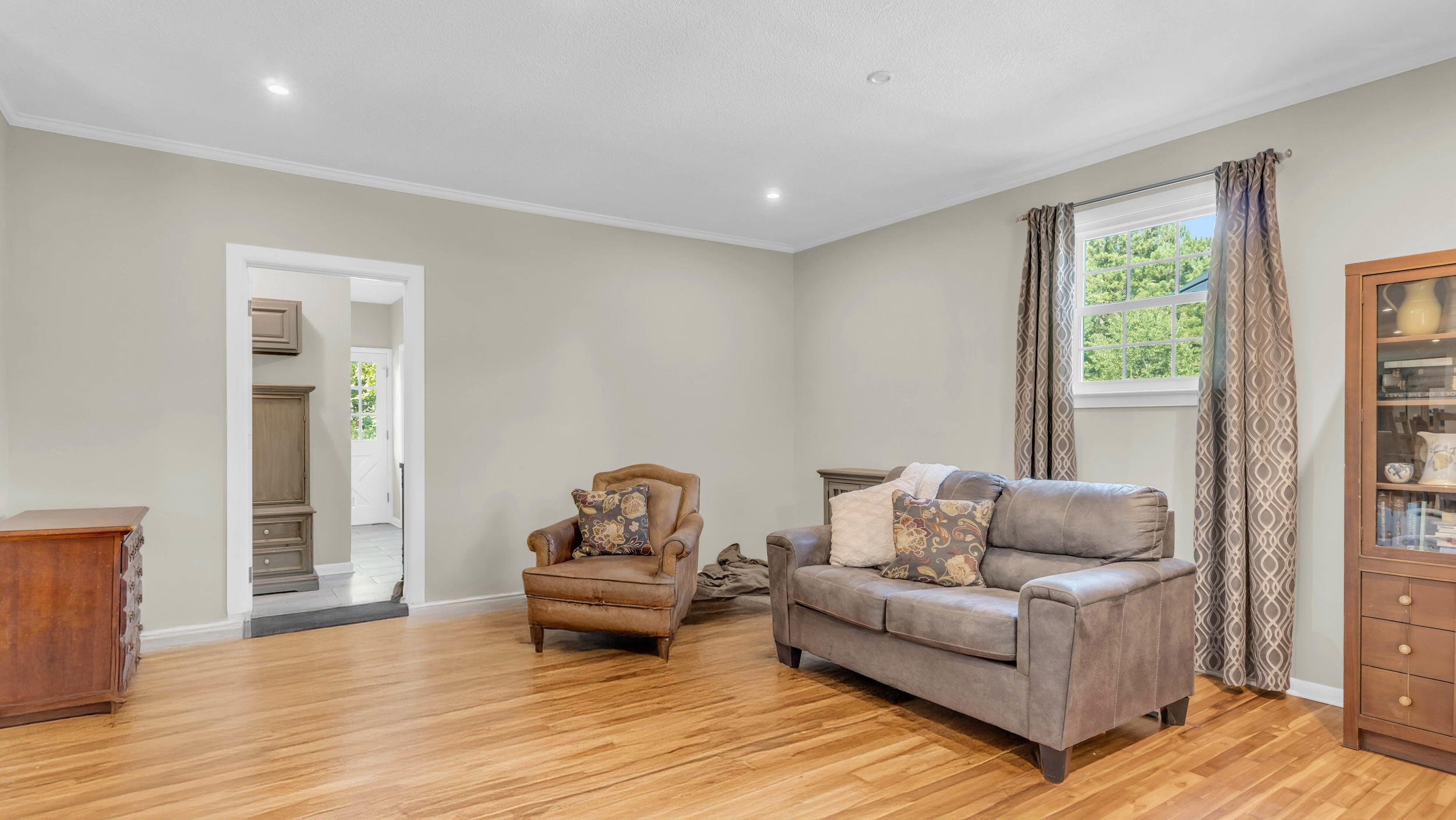 528 Harris Creek Road SW